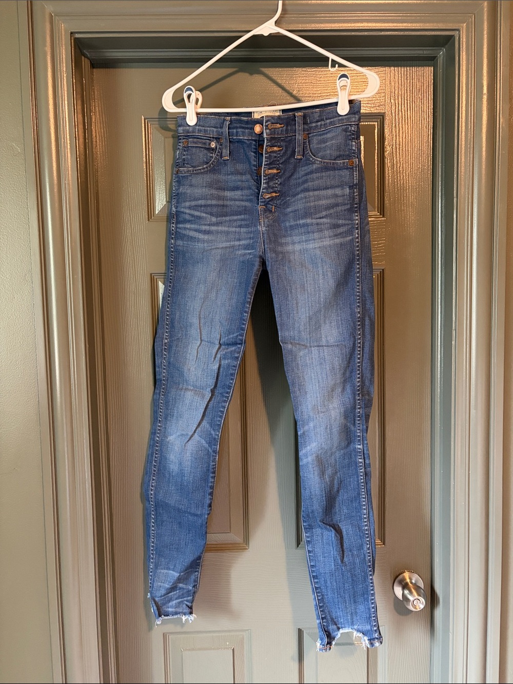 Madewell High-Rise Button-Fly Skinny Jeans in Blue Wash